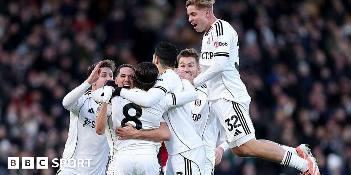 Premier League LIVE: Live text for four matches after Leeds draw with Man Utd - score, stats & updates