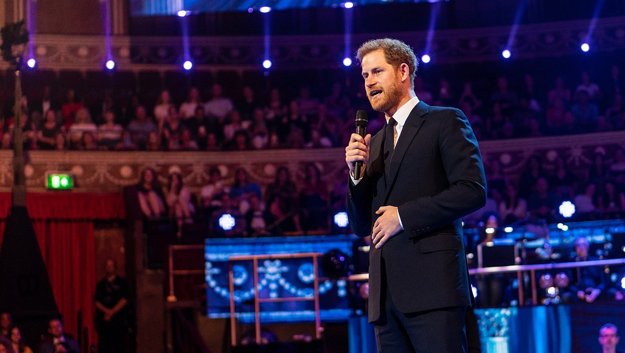 Procesul lui Harry și Elton John cu Daily Mail a început