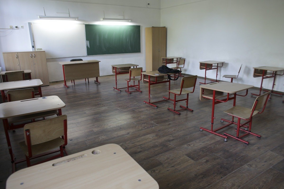 CA Constanța: Suspendă desființarea clasei a IX-a de la Liceul Bălcescu