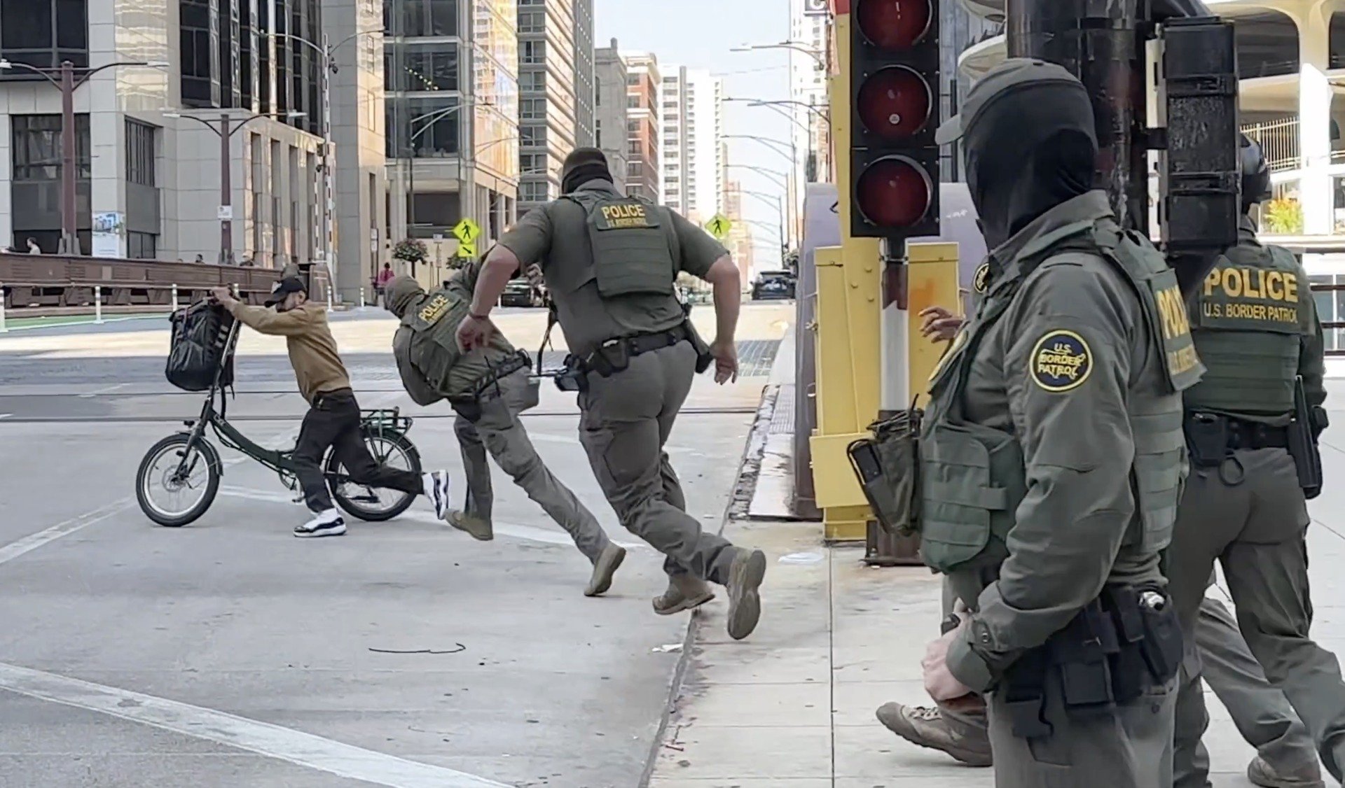 Hotel din Minnesota anulează rezervări pentru agenții de imigrare