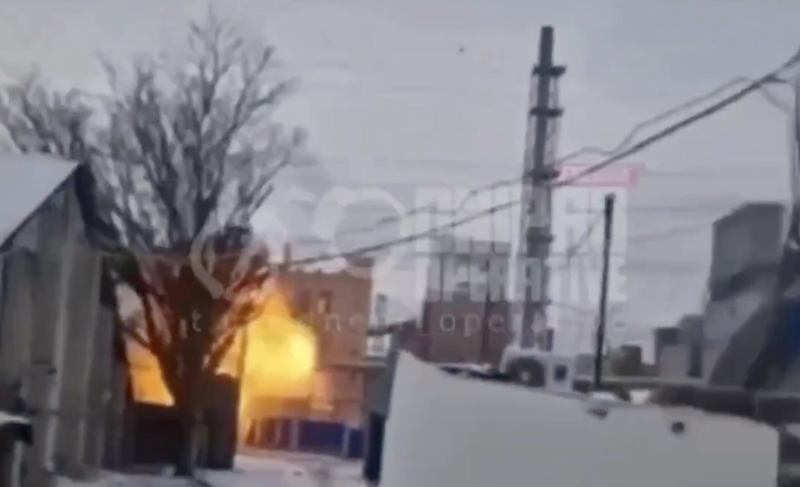 Rusia bombardat o companie americană în Ucraina; 300 de tone de ulei deversate în Dnipro