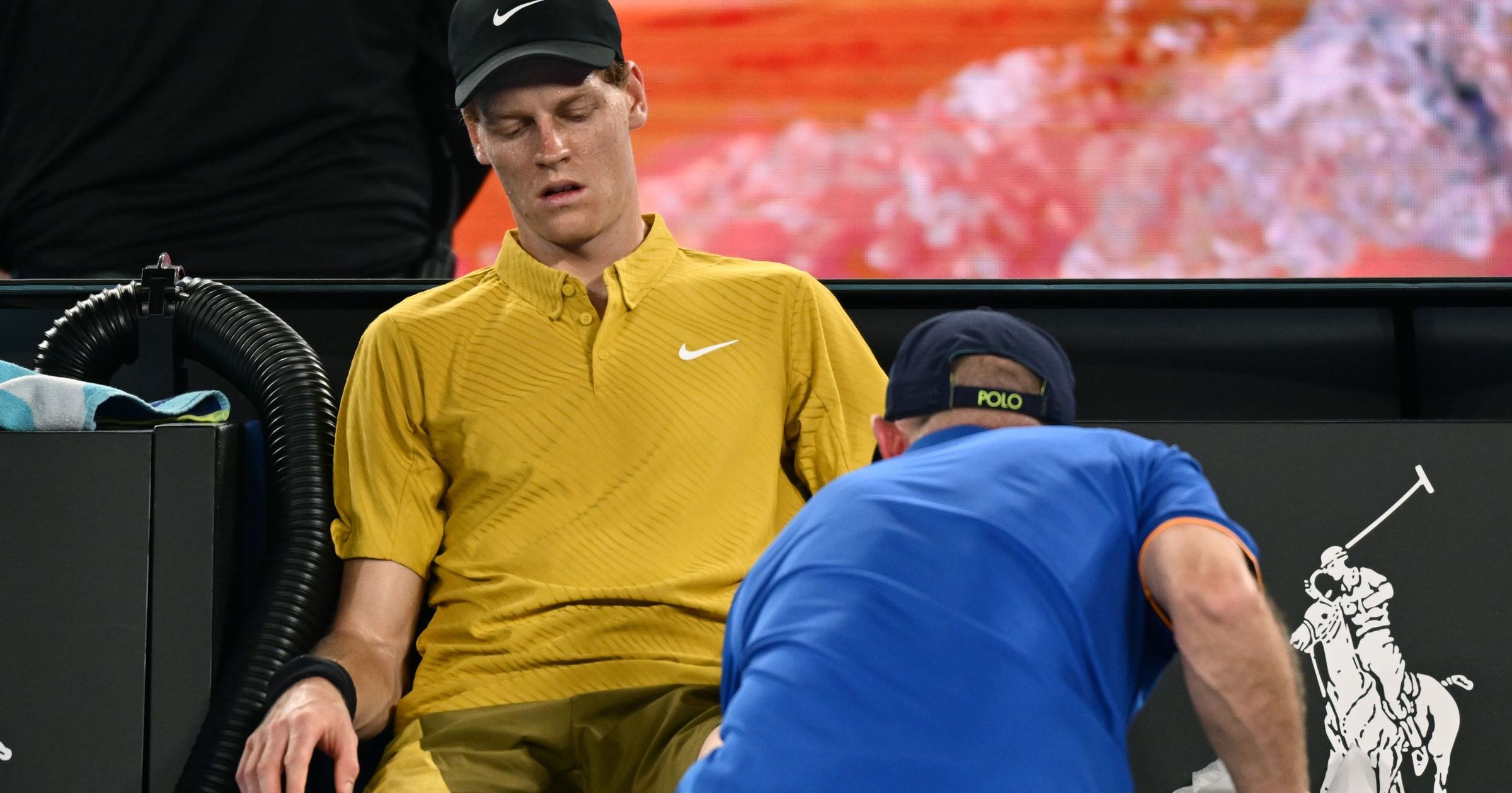 Sinner, la un pas să abandoneze la Australian Open! Jannik, salvat de Cahill şi de organizatori. Ce s-a întâmplat