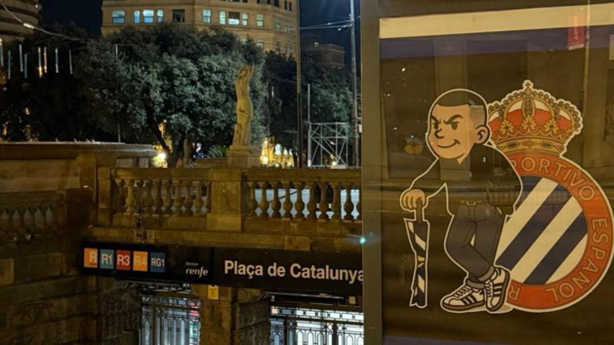 Así 'calienta' el derbi la Curva del Espanyol por toda la ciudad de Barcelona