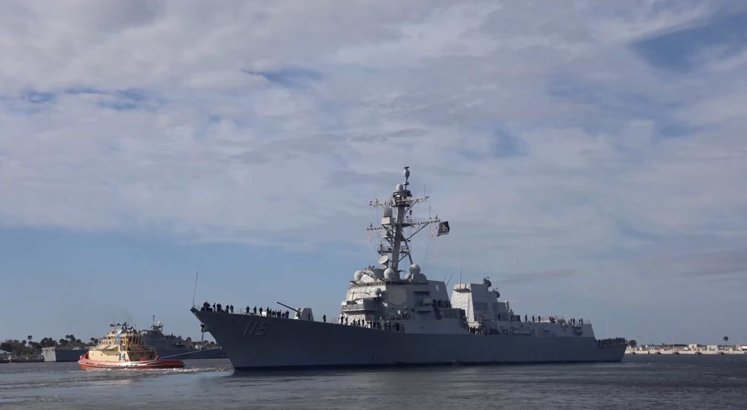 SUA desplementează o navă de război în Orientul Mijlociu din cauza tensiunilor cu Iranul