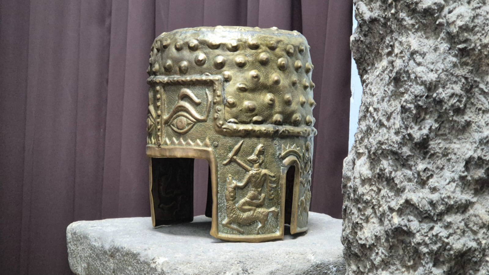 Fostul șef al Muzeului Național de Istorie face acuze grave.