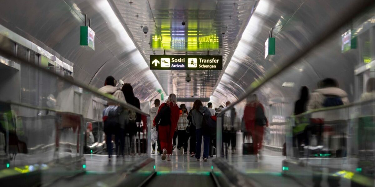 air-schengen-primii-pasageri-aeroport-otopeni-henri-coanda-calatori-concediu-plecari-sosiri-1-e17118.jpeg - PressHub24