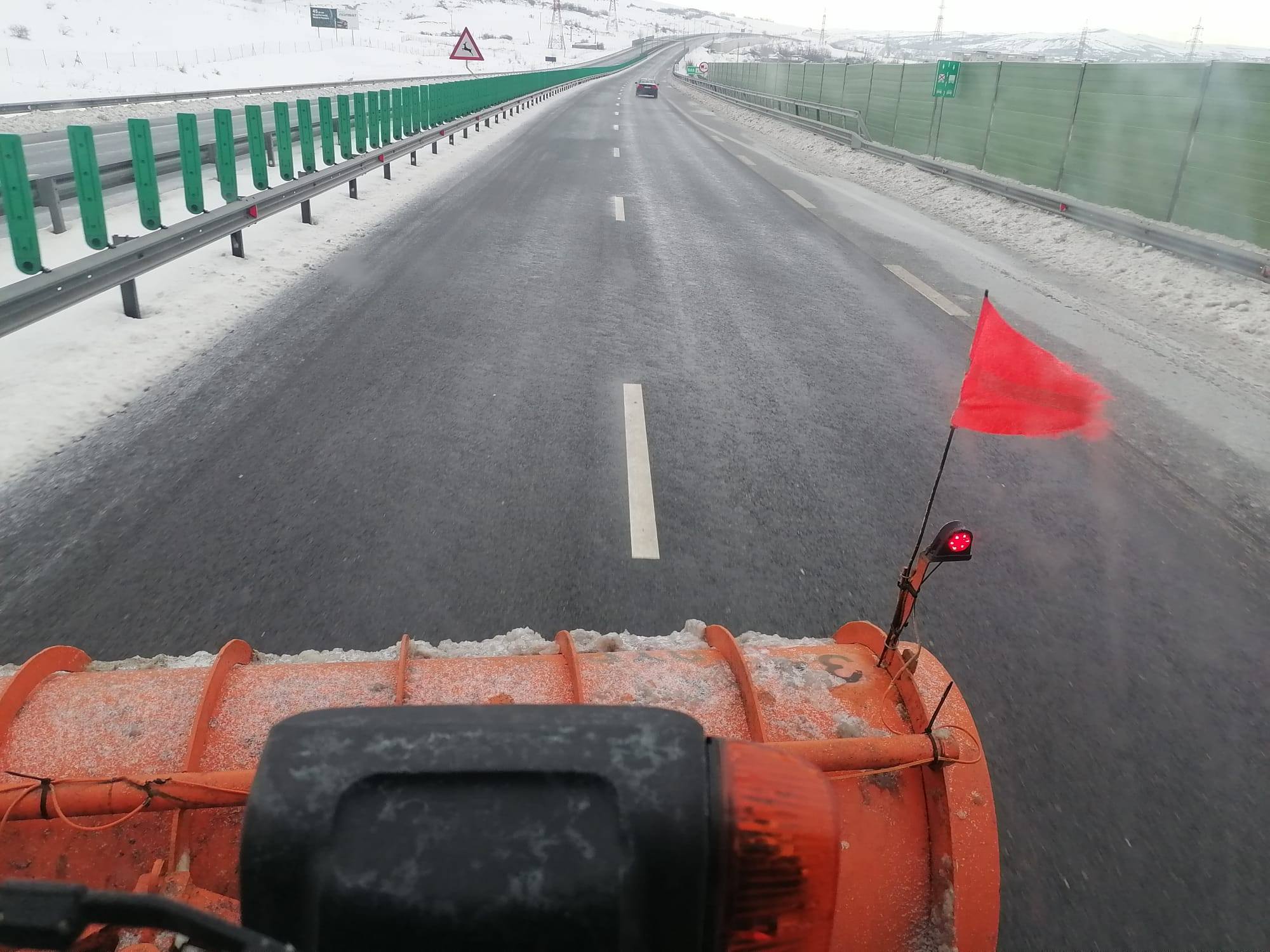 Șeful CNAIR: Siguranța pe șosele, prioritate în condiții de iarnă, nu deschiderea drumurilor