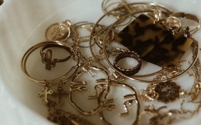 bijuterii-aur-colier-bratari-accesorii-e1704623682562.jpg - PressHub24