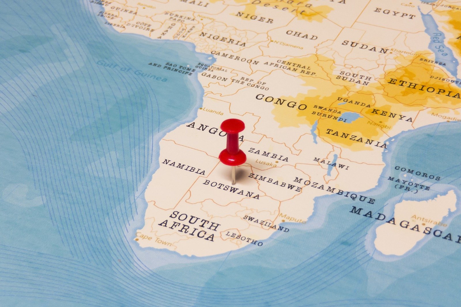 Botswana invită Rusia să investească în diamante și resurse rare, în context de tensiuni cu Occidentul