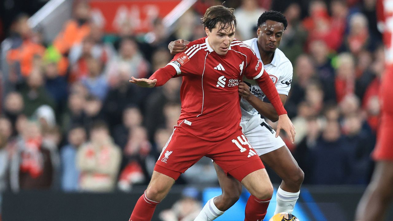 Liverpool, victorie convingătoare pe Anfield în fața lui Barnsley