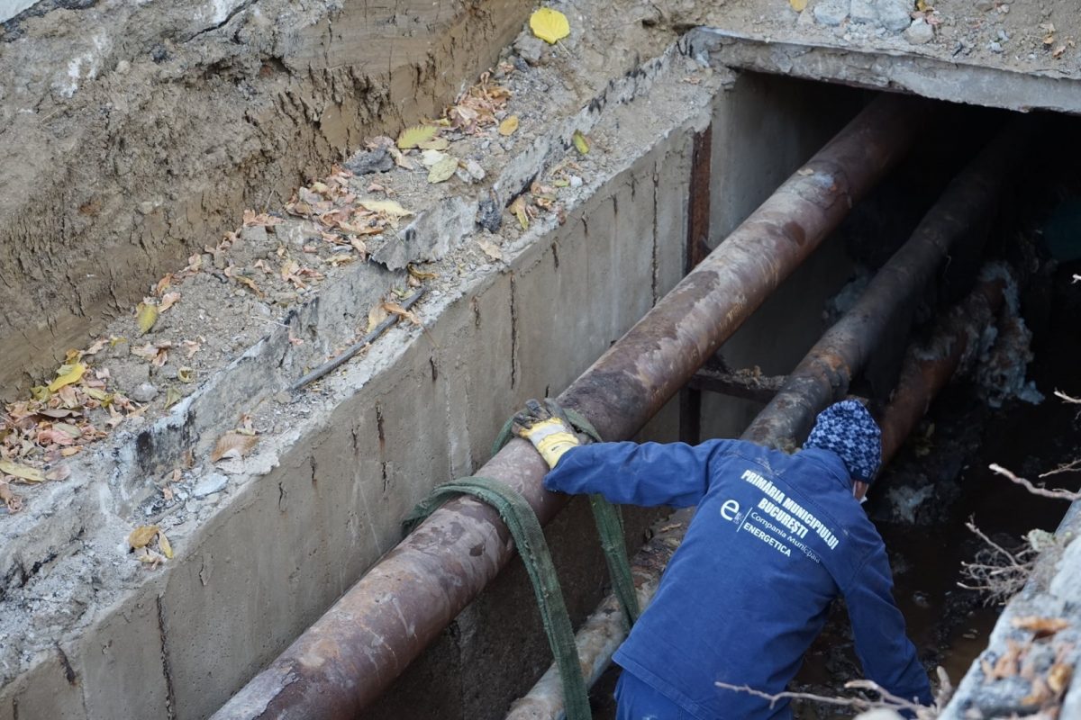 Furnizarea cu apă caldă, deficitară în 3.500 blocuri bucureștene