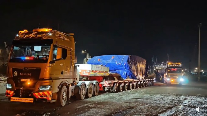 convoi-exceptional-camion-uriasul.jpg - PressHub24