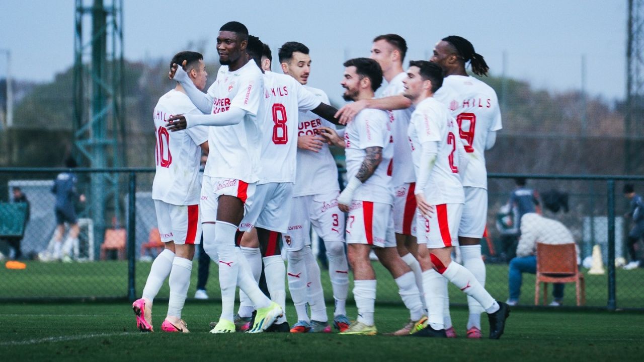 Dinamo vs. Gangwon FC: Ultimul test pentru „câini” în Antalya! ECHIPA DE START