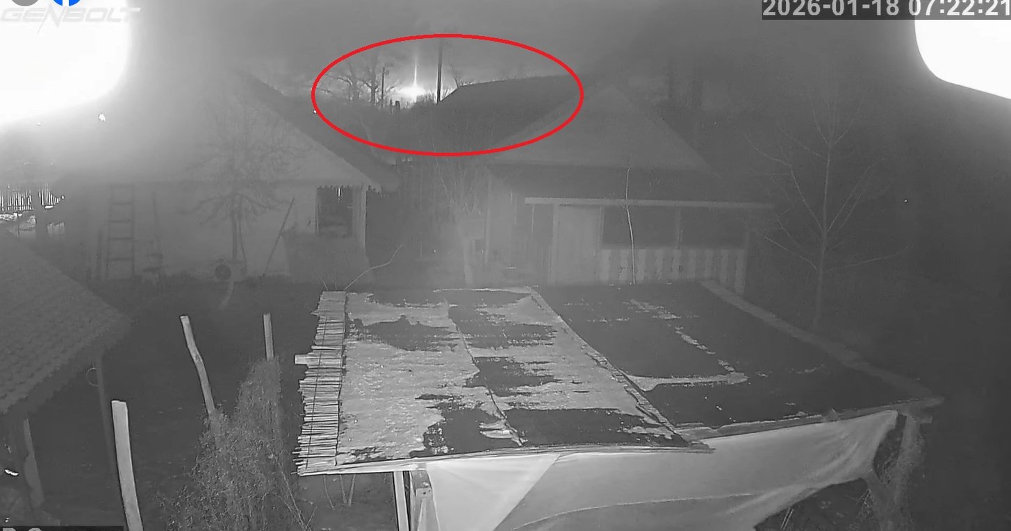 Explozie pe malul ucrainean al Dunării, surprinsă de cameră în Periprava; MApN oferă detalii