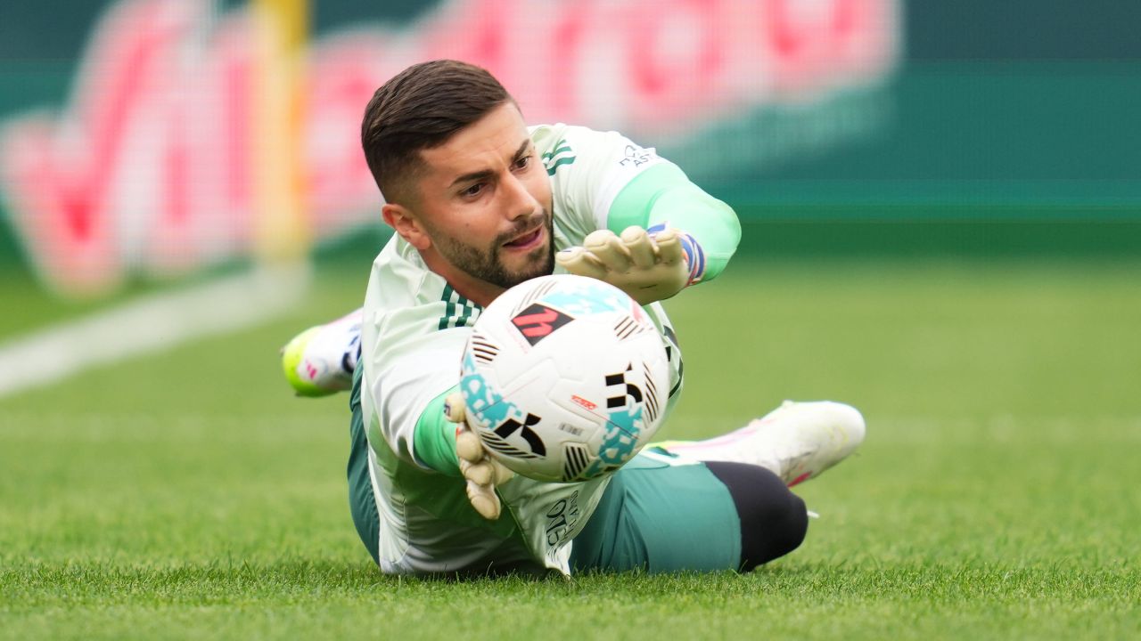 Clubul anunță: Horațiu Moldovan rămâne, transferul a fost anulat.