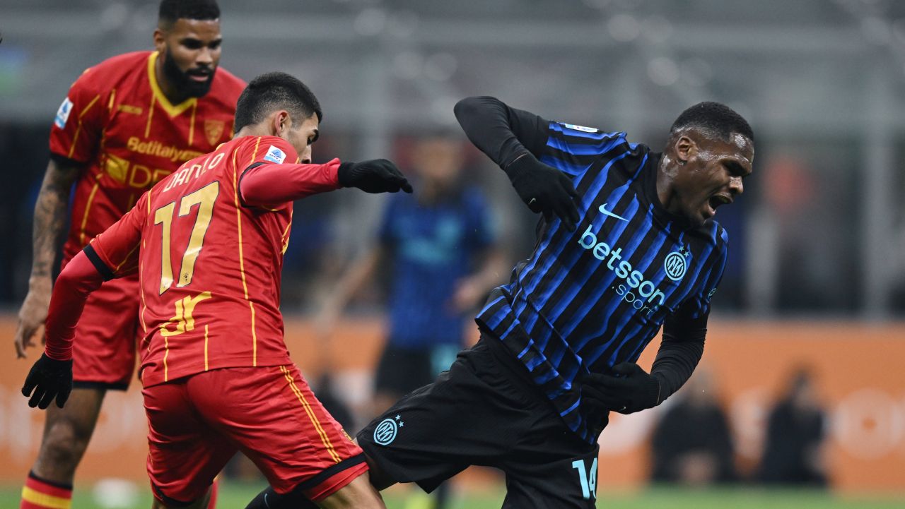 Penalty-ul anulat pentru Inter Milano stârnește huiduieli în stadion