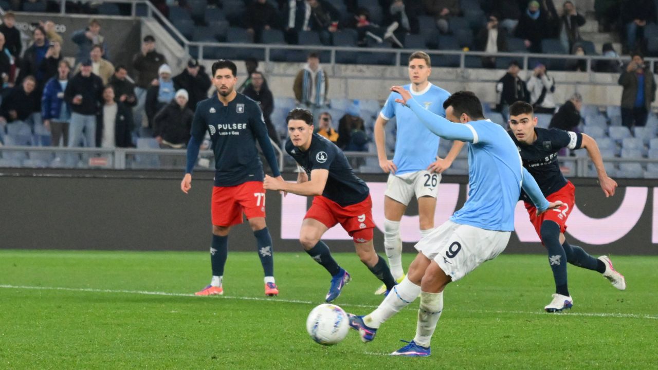 Genoa lui Dan Șucu pierde în mod dramatic meciul cu Lazio, ultimele momente decisivi.