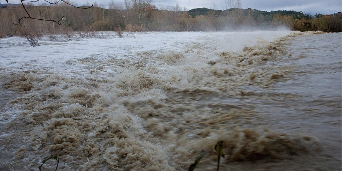 inhga-inundatii-viituri-inundatie-viitura-isu-.jpg - PressHub24