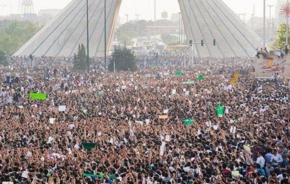 iran-proteste-multime-oameni.jpg - PressHub24
