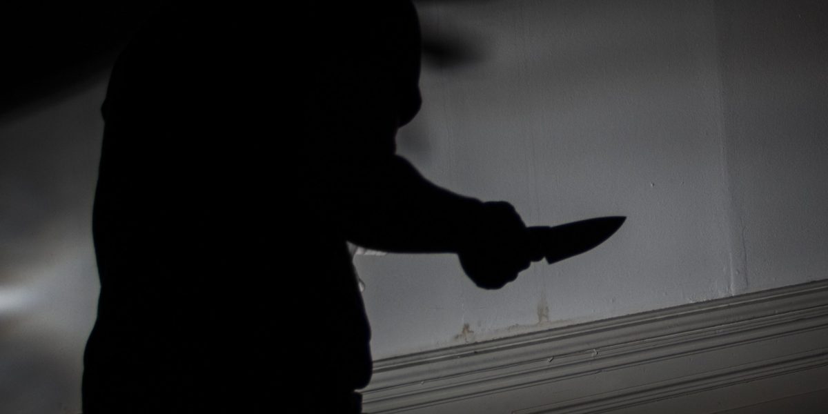 knife-376383.jpg - PressHub24