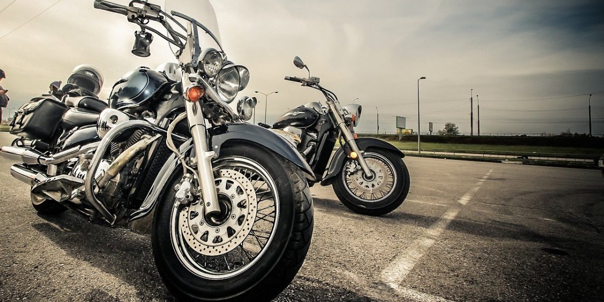 motorbike-g35350e77b_1280.jpg - PressHub24