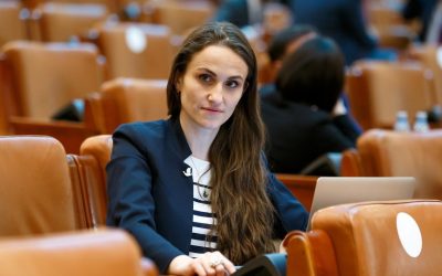 oana-toiu-usr-parlament-e1657040805130.jpg - PressHub24