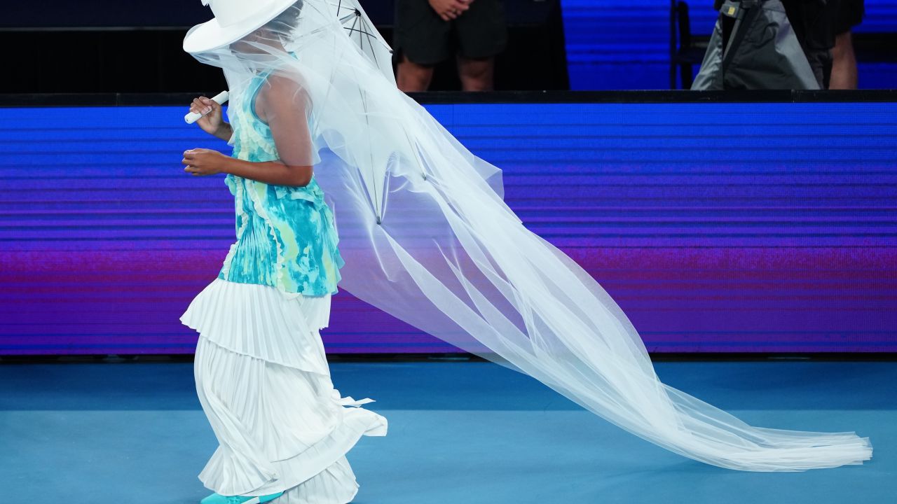 Osaka șochează la Australian Open cu o ținută controversată!