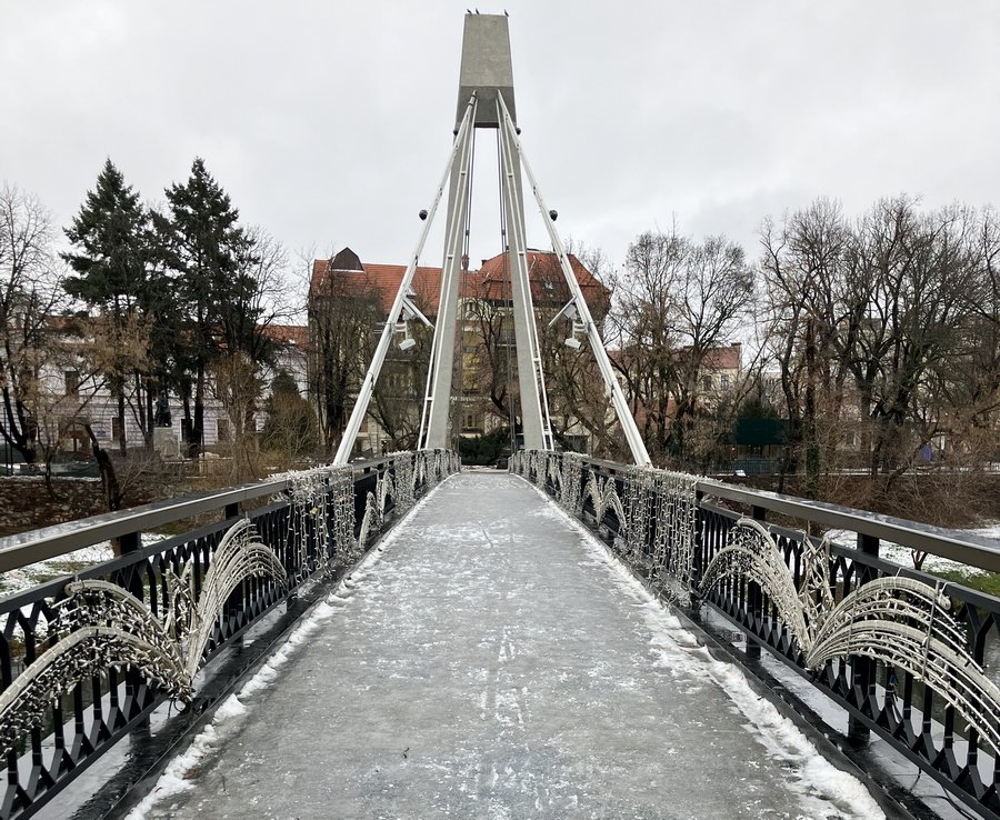 Podul termic din Oradea, afectat de ger