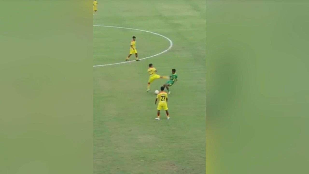 Suspendare pe viață după o intrare extrem de violentă în fotbal