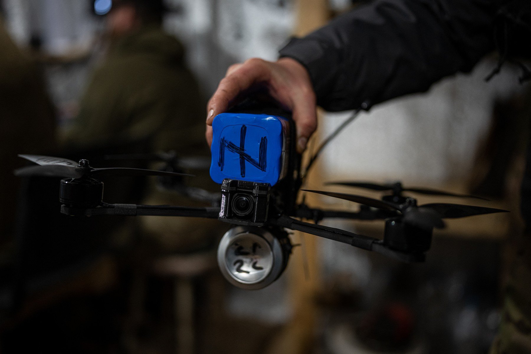 Elevii ruși vor învăța să asambleze drone și să folosească poligoane electronice în școli