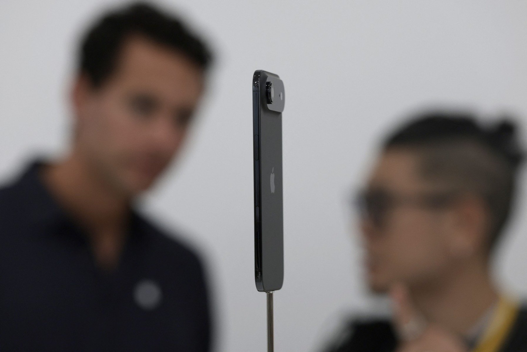 Apple solicită sprijinul Google pentru dezvoltarea Siri.