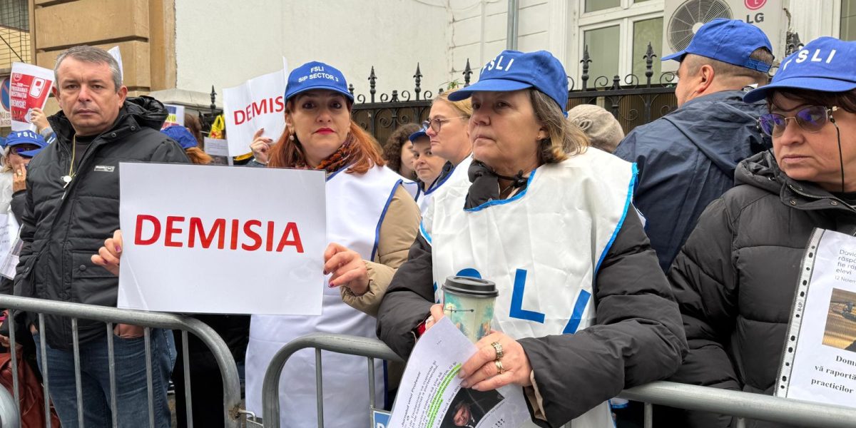 protest-Ministerul-Educatiei.jpeg - PressHub24