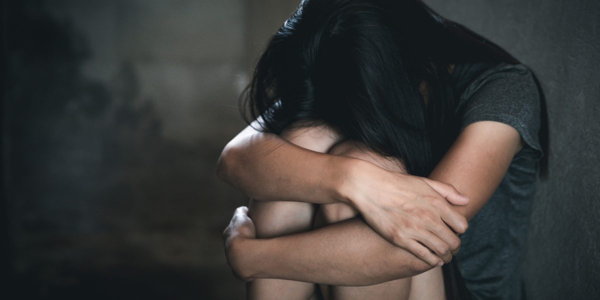 viol-abuz-acuzatii-sexuale-violenta-domestica-bataie-depresie-anxietate-singuratate-suferinta-tanara.jpeg - PressHub24
