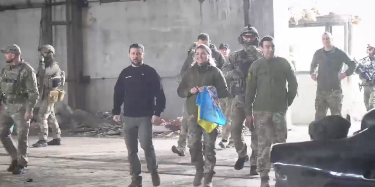 volodimir-zelenski-bahmut-ucraina-donbas-vizita-kiev-presedinte-ucrainean-razboi-front-est-donetk.jp_.jpeg - PressHub24