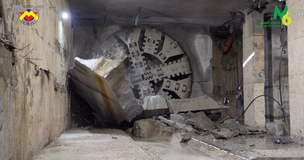 Metrorex a anunţat că scutul de forare „Sfânta Maria” a ajuns la Gara Băneasa. Tunelul realizat până acum a trecut de 2km