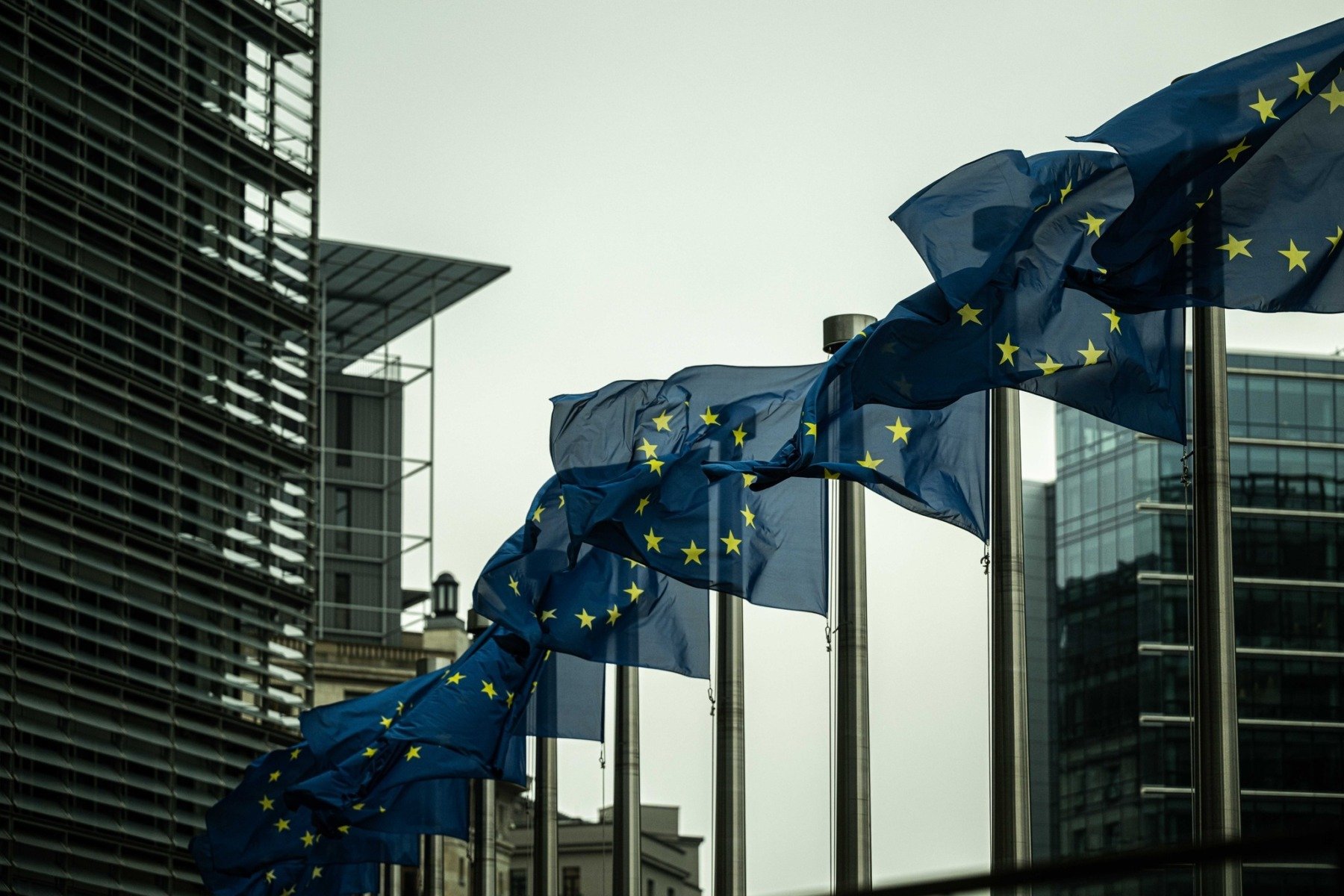 Comisia Europeană notifică Meta despre chatboturile AI, pe fondul tensiunilor cu SUA