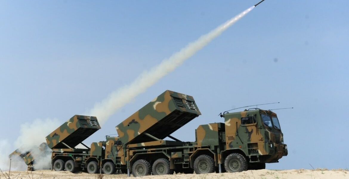 After-tanks-and-light-fighter-Poland-buying-South-Korean-Chunmoo-MLRS-1170x610-1.jpg - PressHub24
