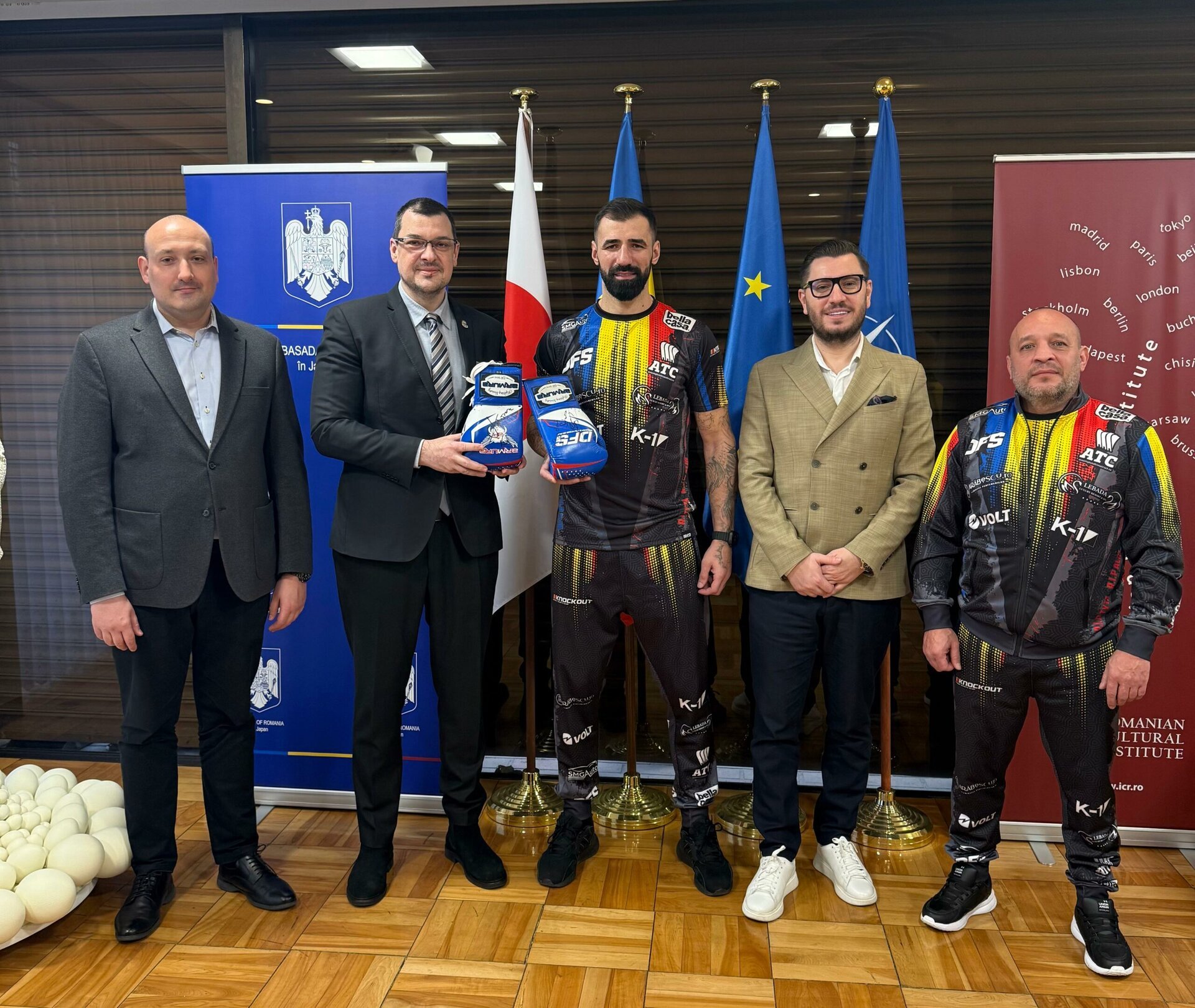 Bogdan Stoica a ajuns la Tokyo pentru K-1 World Grand Prix Final 8. Revanșă cu Mattia Faraoni în sferturi