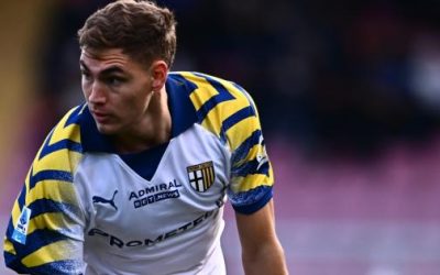 Bologna-Parma, dopo due minuti Pellegrino a terra per un colpo alla testa - 15' - (0-0)