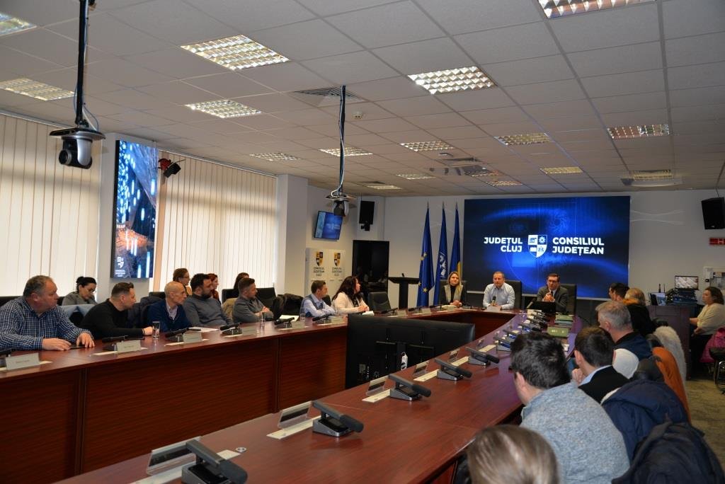 Primăriile din comunele județului Cluj emit acte de urbanism online prin platforma Ghișeul Unic