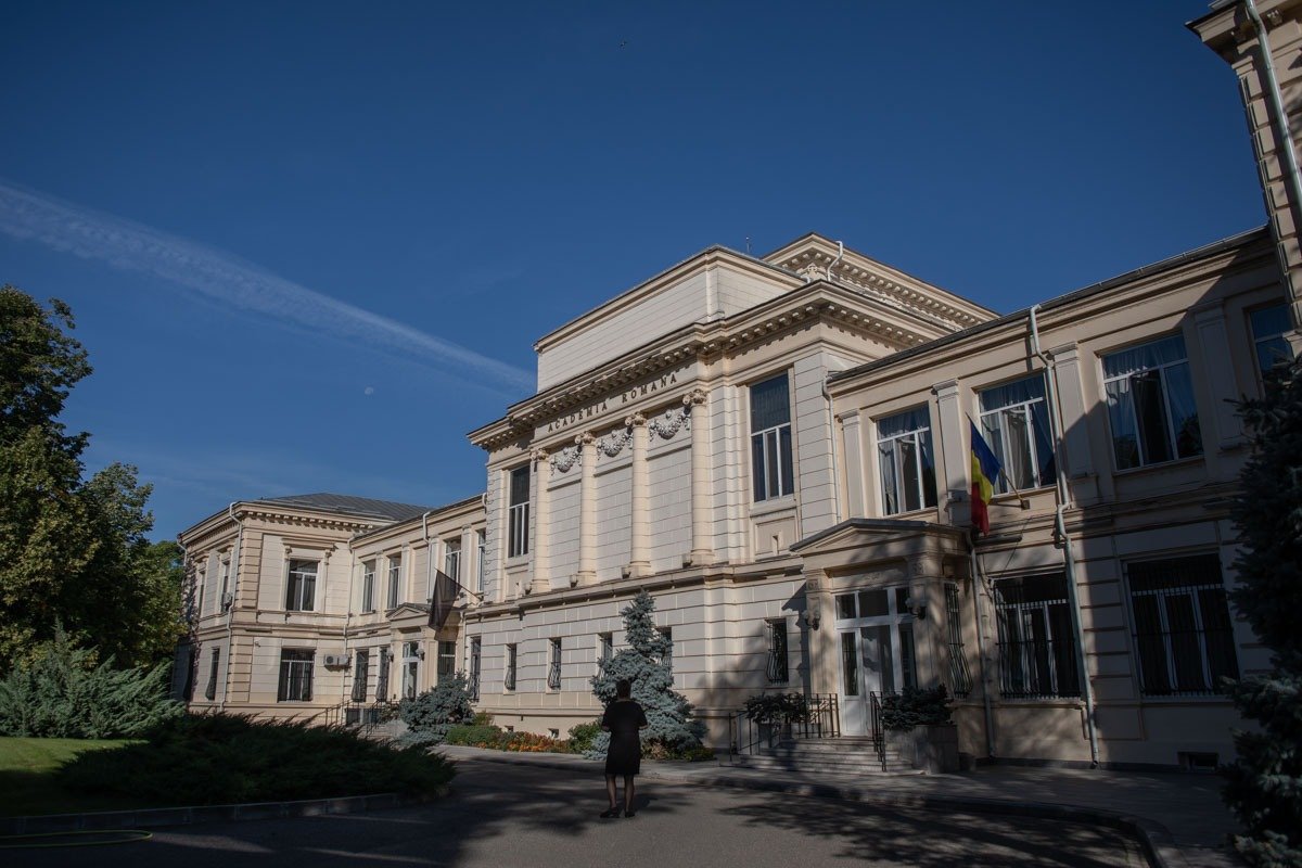 Senatorul USR Pălărie: Legea Academiei protejează fapte penale și prelungiri ilegale ale protocolului pentru 20 de clădiri