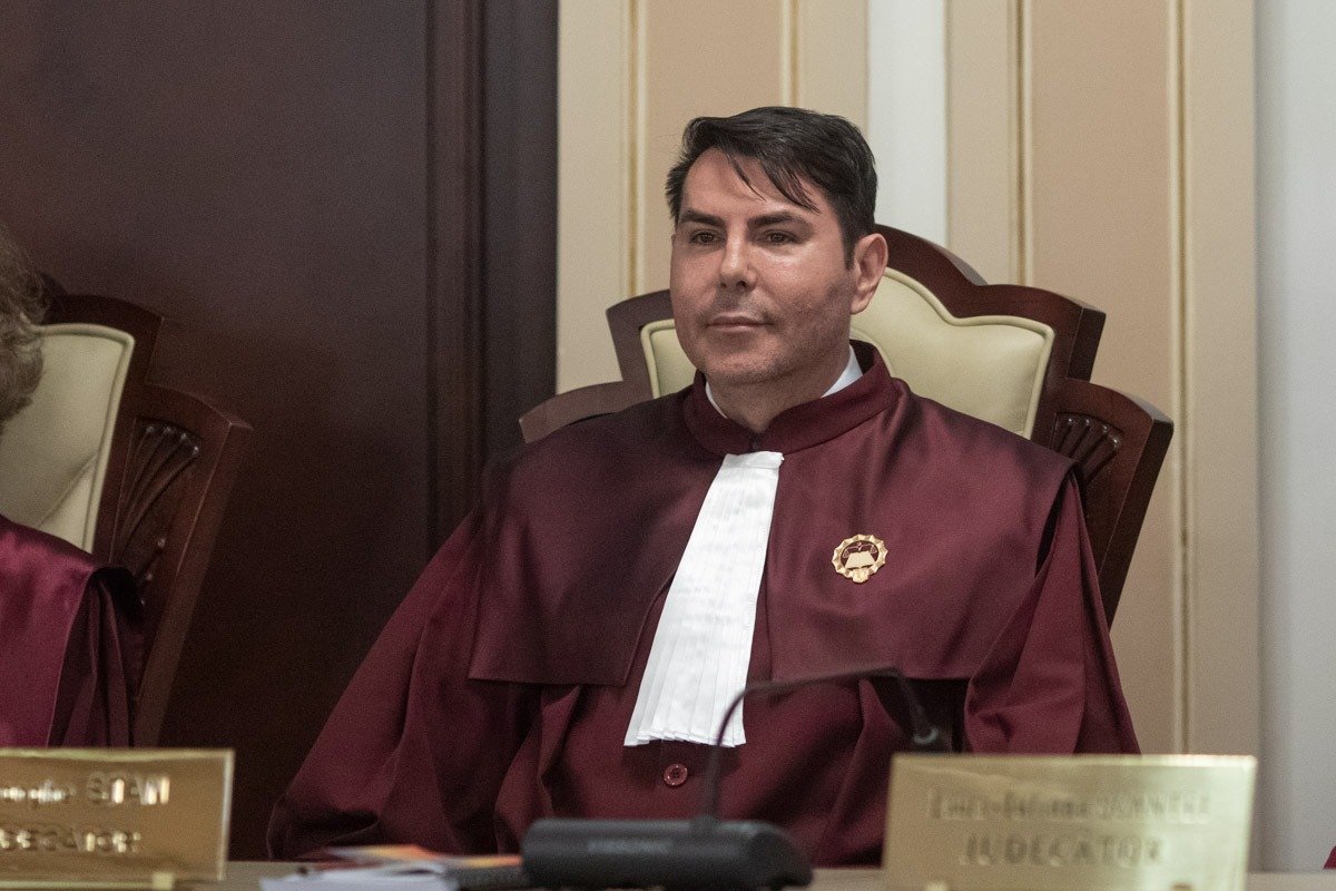 Curtea Constituțională amână decizia privind pensiile magistraților, Gheorghe Stan intră în concediu paternal