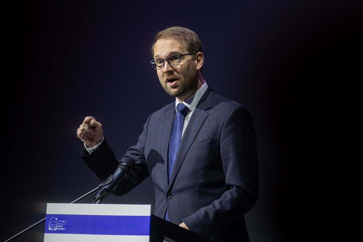 CCR a oficializat clarificări despre reforme pentru reducerea privilegiilor și influenței speciale