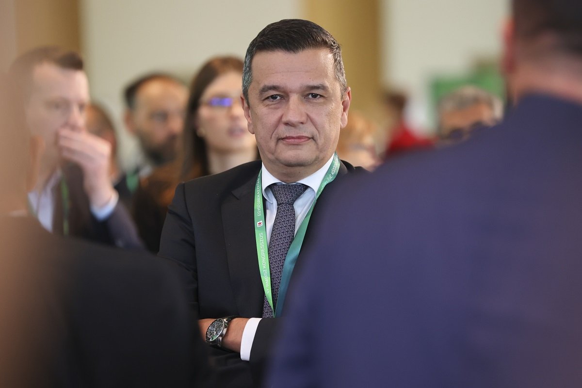 Grindeanu: Vrem păstrarea serviciilor neutre, fără influențe politice