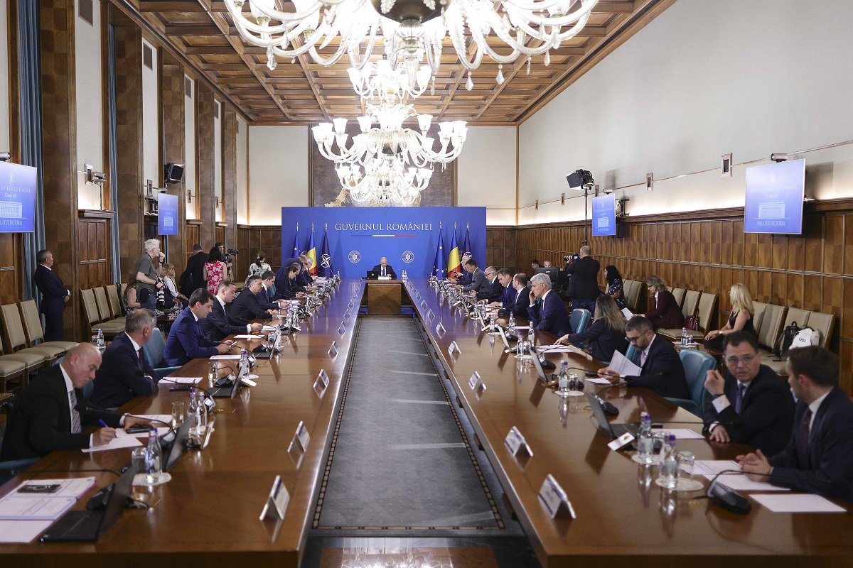 Guvernul suspendă temporar contractarea proiectelor din fonduri UE pentru Coeziune 2021-2027