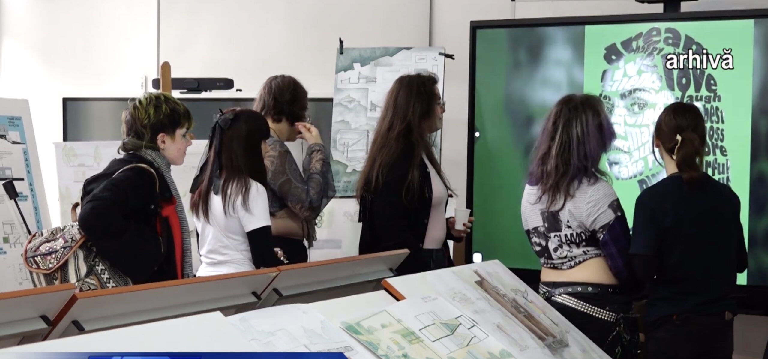 Liceul de Artă din Deva câștigă o clasă suplimentară, după protestele părinților