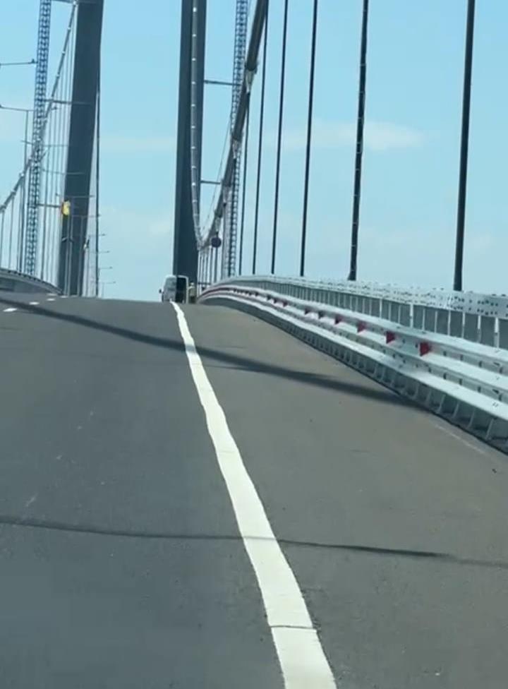 Podul peste Dunăre de la Brăila, în reparații. Restricții de viteză impuse