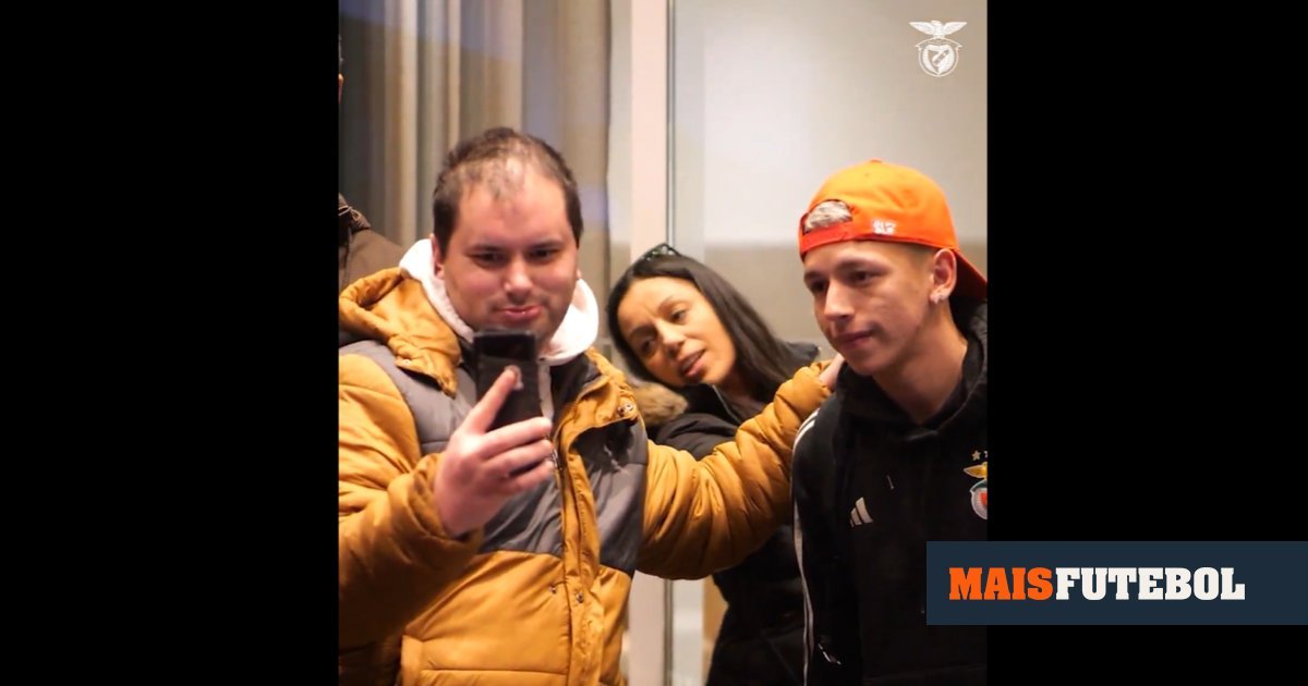 VÍDEO: Prestianni viaja com a comitiva do Benfica até Tondela