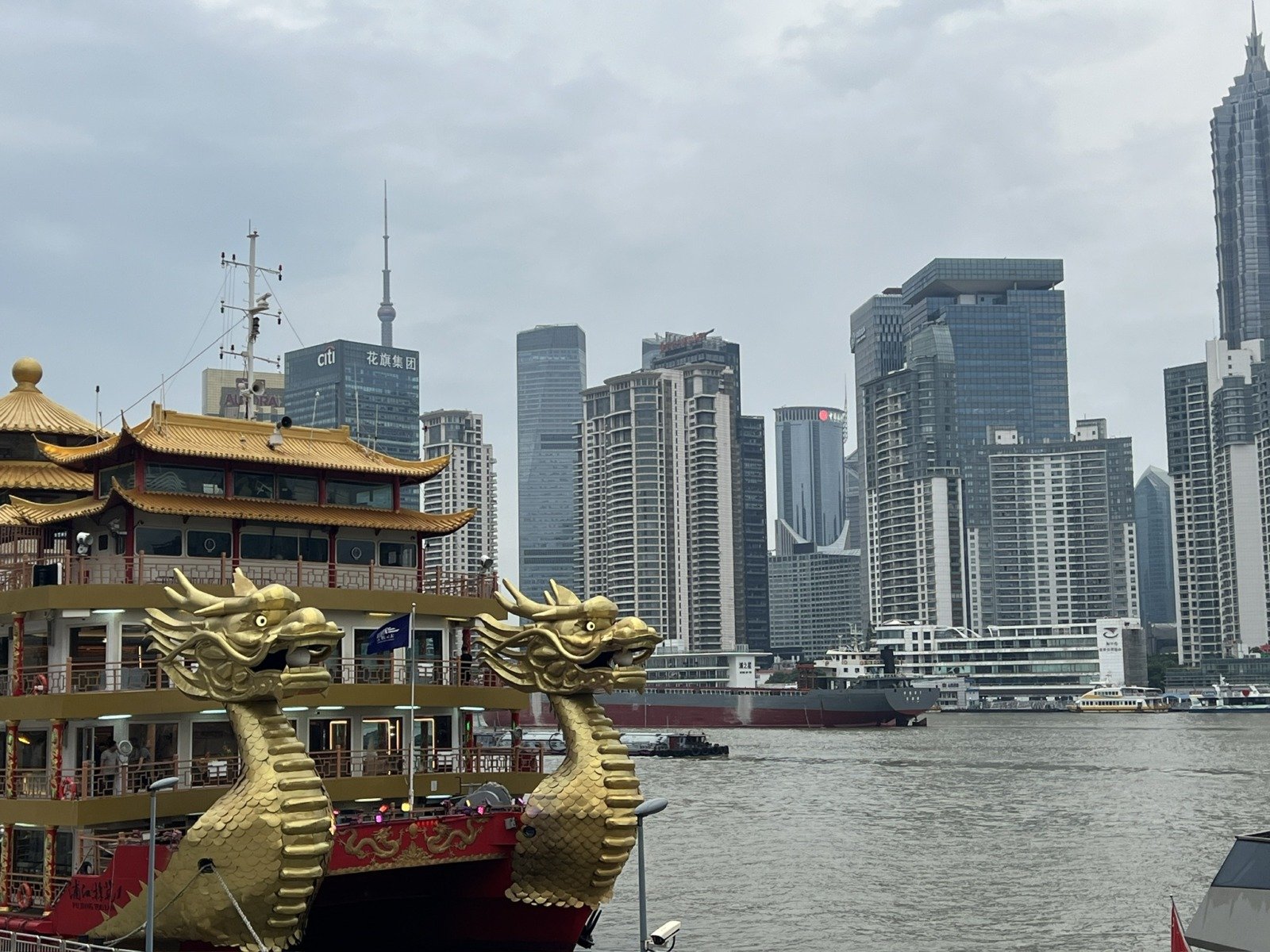 China elimină vizele pentru canadieni și britanici, începând cu 17 februarie