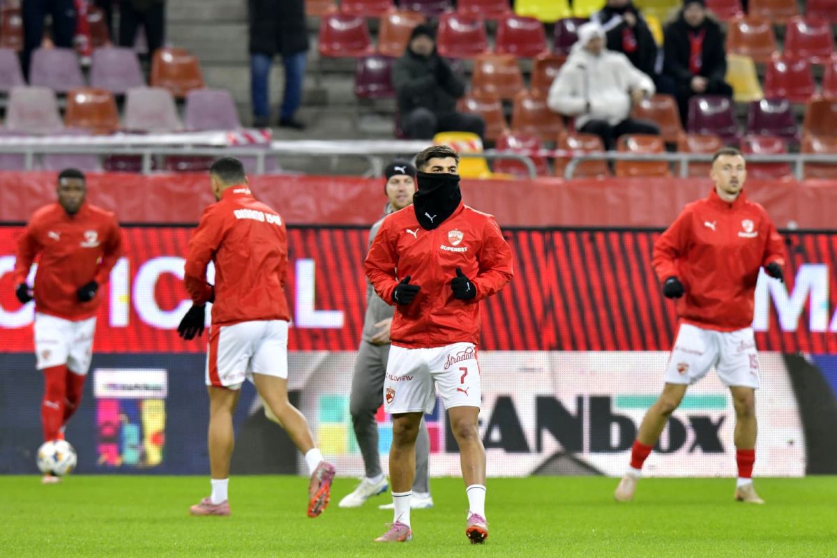 LIVE Dinamo - Universitatea Craiova, derby de locul 1 în Superligă